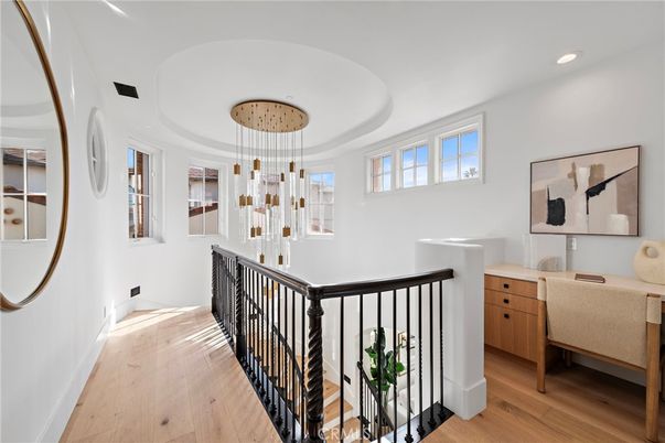 Interior, Pendant Lights, Recessed Lighting, Wood Texture Flooring