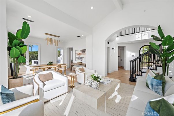 Dining room, Interior, Living room, Pendant Lights, Recessed Lighting, Wood Texture Flooring