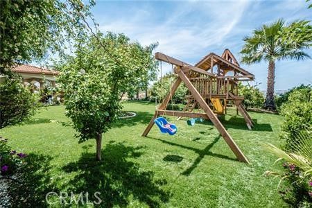 Backyard, Exterior, Playground