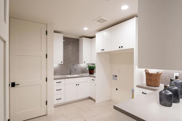 Interior, Kitchen, Recessed Lighting