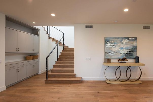 Interior, Recessed Lighting, Wood Texture Flooring