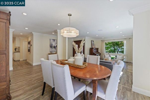 Dining room, Interior, Living room, Pendant Lights, Recessed Lighting, Wood Texture Flooring