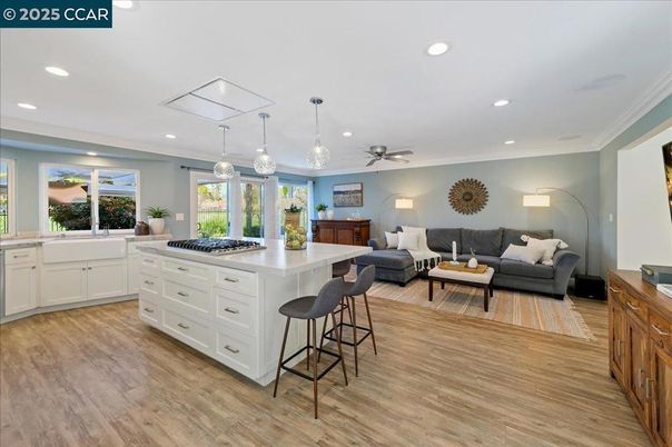 Interior, Kitchen, Living room, Pendant Lights, Recessed Lighting, Wood Texture Flooring