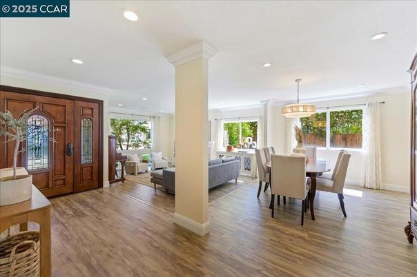 Dining room, Interior, Living room, Pendant Lights, Recessed Lighting, Wood Texture Flooring