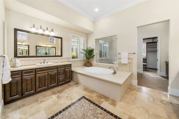 Bathroom, Dual Sink Vanities, Free Standing Baths, Interior, Recessed Lighting