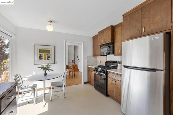 Dining room, Interior, Kitchen, Stainless Steel Appliances, Wood Texture Flooring