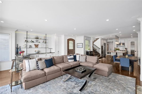 Dining room, Interior, Kitchen, Living room, Pendant Lights, Recessed Lighting, Stainless Steel Appliances, Wood Texture Flooring