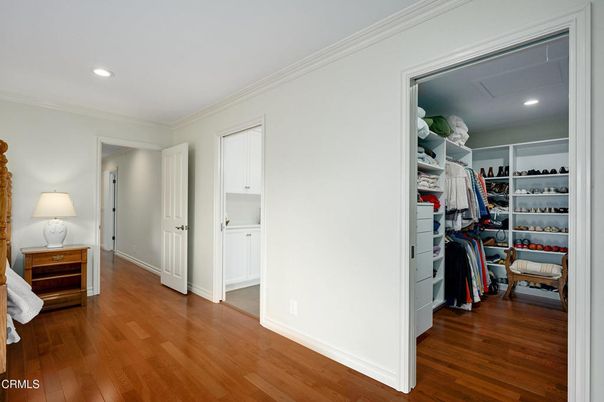 Interior, Recessed Lighting, Walk-in Closets, Wood Texture Flooring