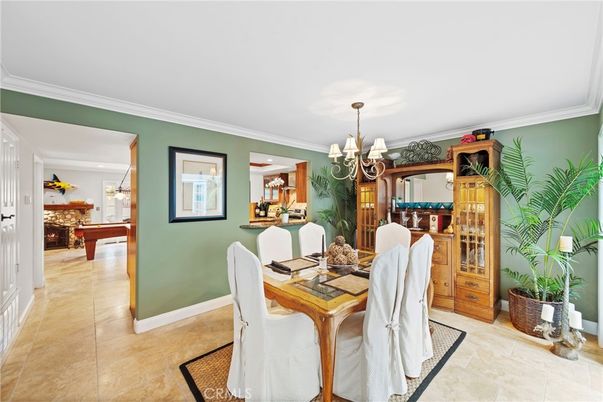 Chandelier, Dining room, Interior