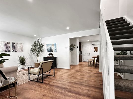 Interior, Recessed Lighting, Wood Texture Flooring