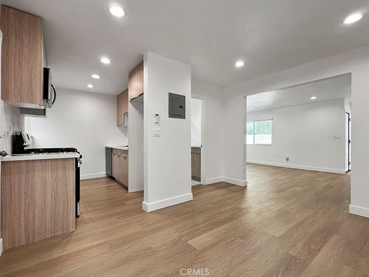 Interior, Kitchen, Recessed Lighting, Wood Texture Flooring
