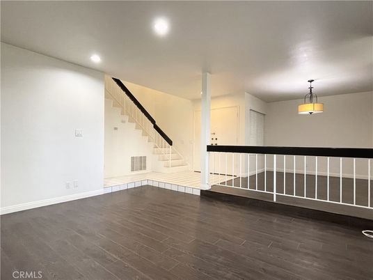 Interior, Pendant Lights, Recessed Lighting, Wood Texture Flooring