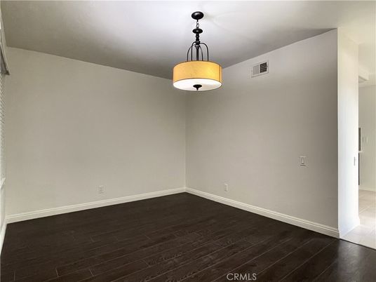 Interior, Pendant Lights, Wood Texture Flooring