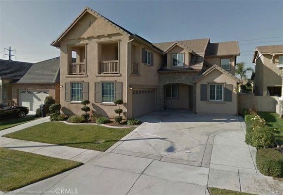 Attached, Exterior, Facade, Mediterranean