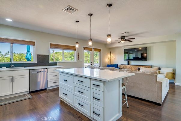 Interior, Kitchen, Living room, Pendant Lights, Recessed Lighting, Wood Texture Flooring