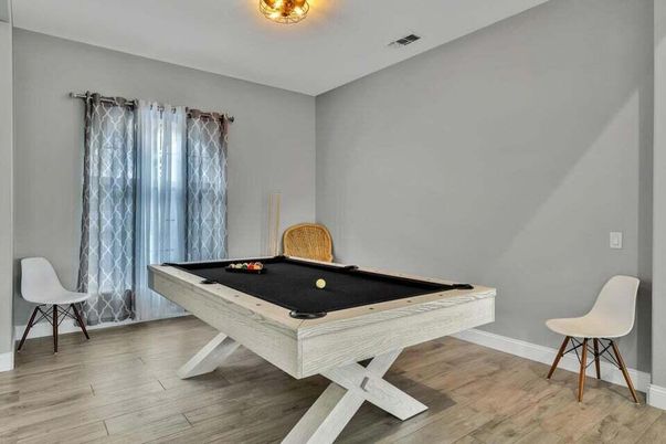 Billiard Table, Game Room, Interior, Wood Texture Flooring