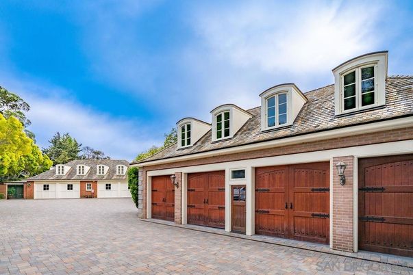 Attached, Detached Garage, Exterior, Facade, Brick Facade, Cape Cod