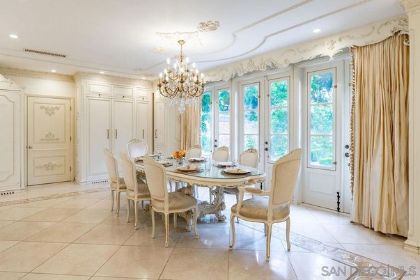 Chandelier, Dining room, Interior, Recessed Lighting
