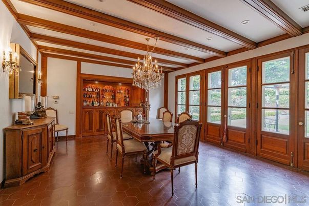 Chandelier, Dining room, Interior, Recessed Lighting, Wooden Beams