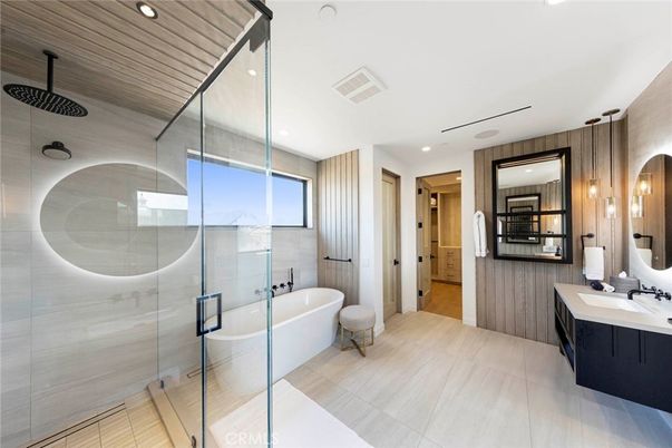 Bathroom, Dual Sink Vanities, Free Standing Baths, Glass Shower, Interior, Pendant Lights, Recessed Lighting