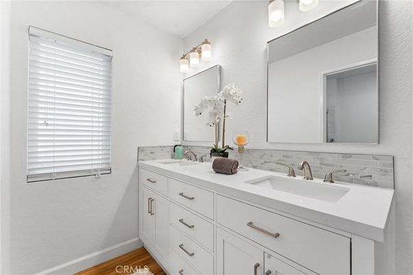 Bathroom, Dual Sink Vanities, Interior, Wood Texture Flooring