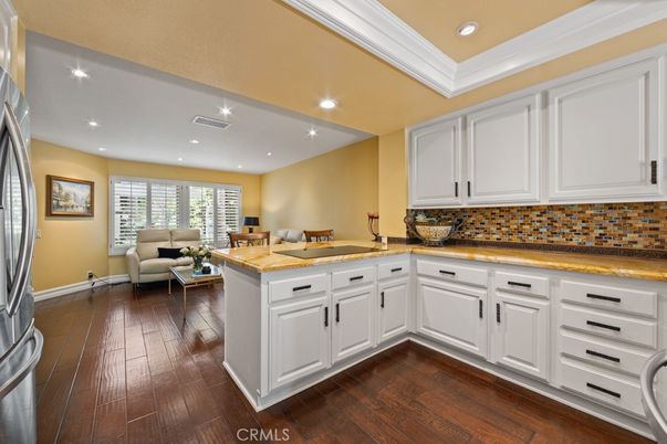 Interior, Kitchen, Living room, Recessed Lighting, Wood Texture Flooring