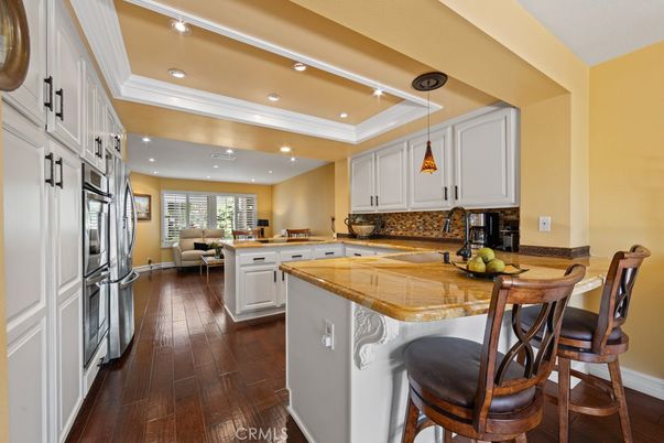 Interior, Kitchen, Living room, Pendant Lights, Recessed Lighting, Wood Texture Flooring