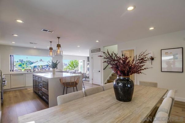 Dining room, Interior, Kitchen, Pendant Lights, Recessed Lighting, Wood Texture Flooring