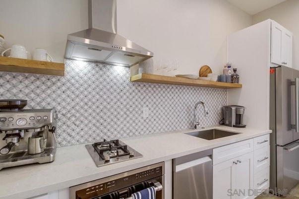 Interior, Kitchen, Stainless Steel Appliances