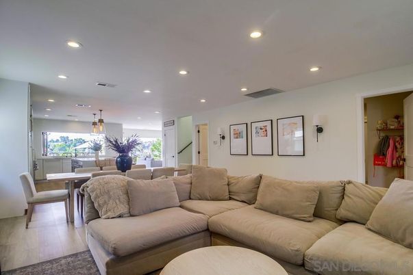 Dining room, Interior, Living room, Pendant Lights, Recessed Lighting, Wood Texture Flooring
