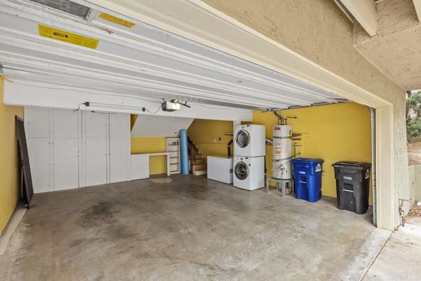 Garage, Interior, Washer