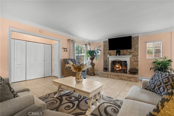 Fireplace, Interior, Living room