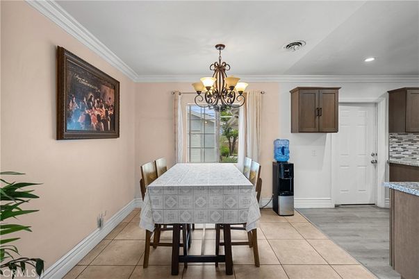 Chandelier, Dining room, Interior, Recessed Lighting