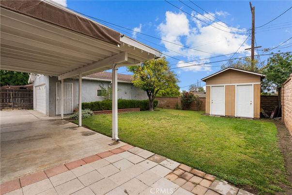 Backyard, Detached Garage, Exterior