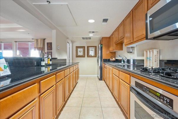 Interior, Kitchen, Recessed Lighting