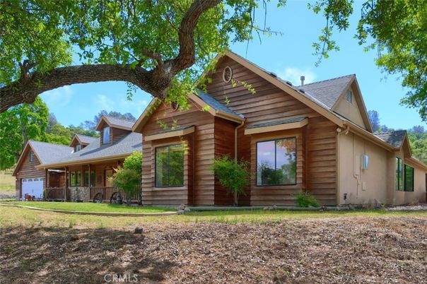 Backyard, Exterior, Facade, Log Home