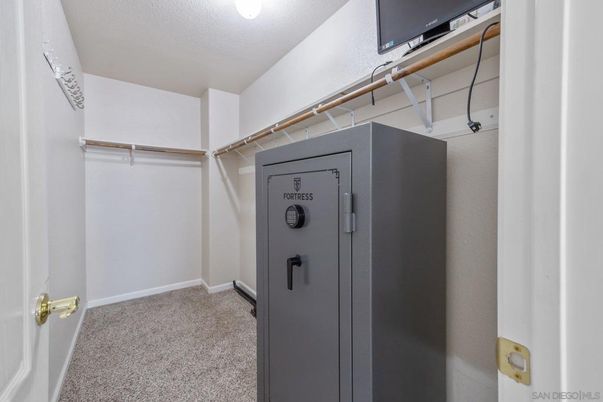 Interior, Walk-in Closets