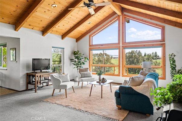 Interior, Living room, Recessed Lighting, Wooden Beams, Wooden Ceilings