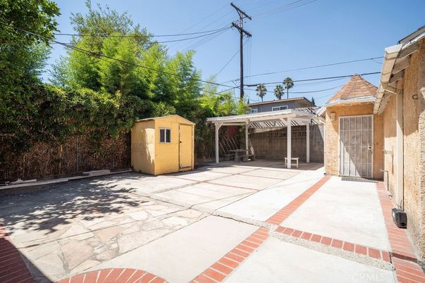 Backyard, Exterior