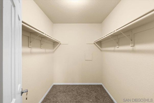 Interior, Walk-in Closets