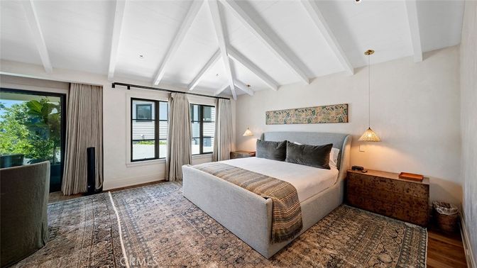 Bedroom, Interior, Pendant Lights