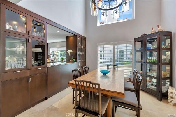 Dining room, Interior
