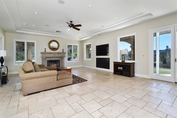 Fireplace, Interior, Living room, Recessed Lighting