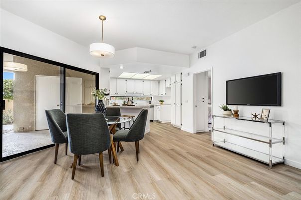 Dining room, Interior, Kitchen, Pendant Lights, Wood Texture Flooring