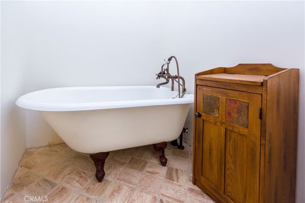 Bathroom, Free Standing Baths, Interior