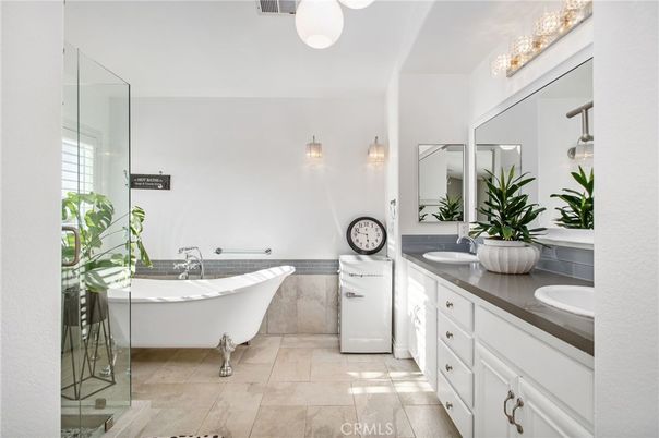 Bathroom, Dual Sink Vanities, Free Standing Baths, Glass Shower, Interior