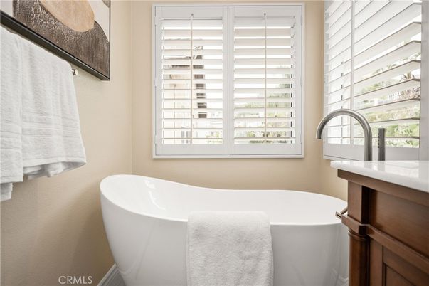 Bathroom, Free Standing Baths, Interior