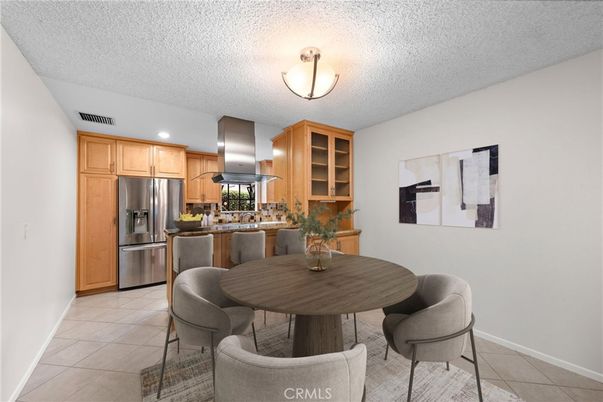 Dining room, Interior, Kitchen, Recessed Lighting, Stainless Steel Appliances
