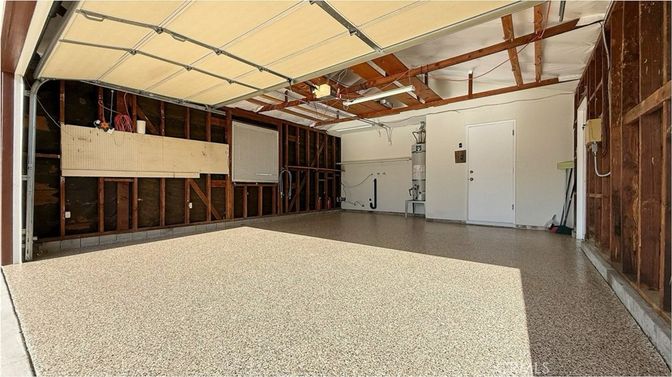 Garage, Interior