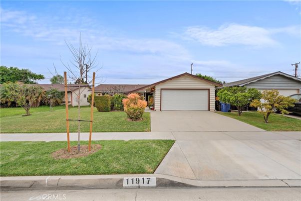 Attached, Backyard, Exterior, Facade, Ranch